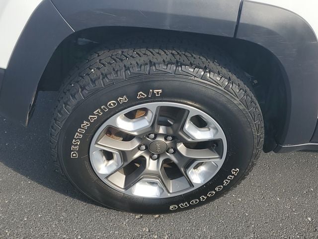 2019 Jeep Cherokee Trailhawk