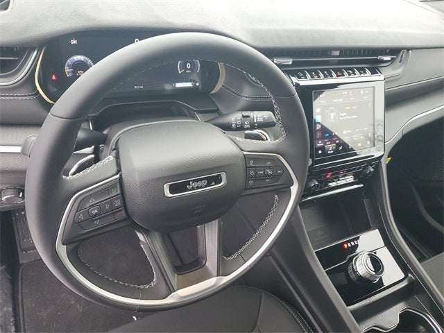 2025 Jeep Grand Cherokee Laredo X