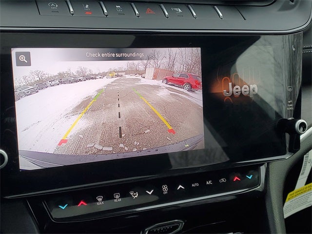 2026 Jeep Grand Cherokee Laredo