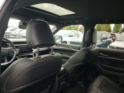 2026 Jeep Grand Cherokee Laredo