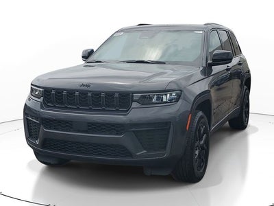 2026 Jeep Grand Cherokee Laredo