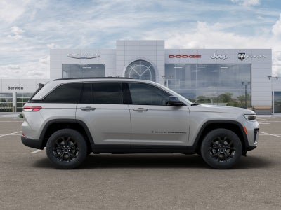 2026 Jeep Grand Cherokee Laredo