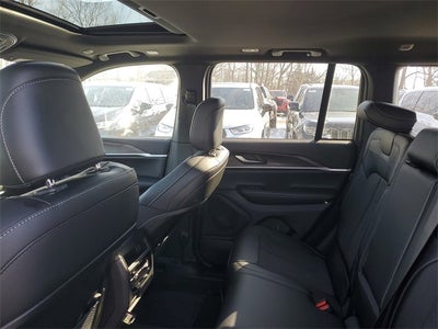 2026 Jeep Grand Cherokee Laredo