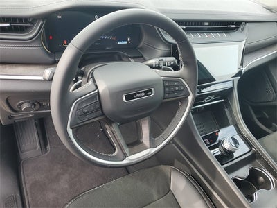 2026 Jeep Grand Cherokee Laredo