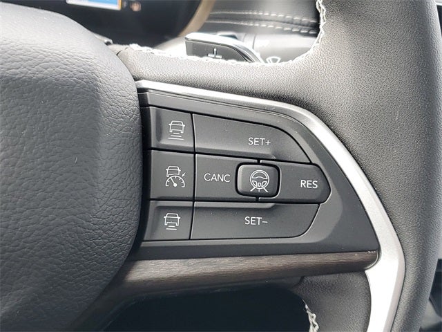 2026 Jeep Grand Cherokee Laredo