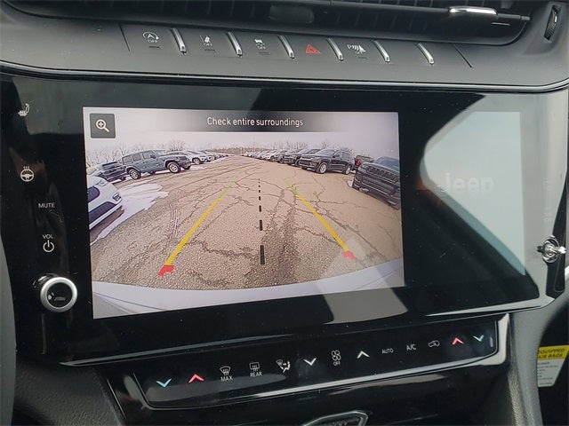 2026 Jeep Grand Cherokee Laredo