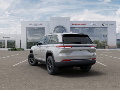 2026 Jeep Grand Cherokee Laredo