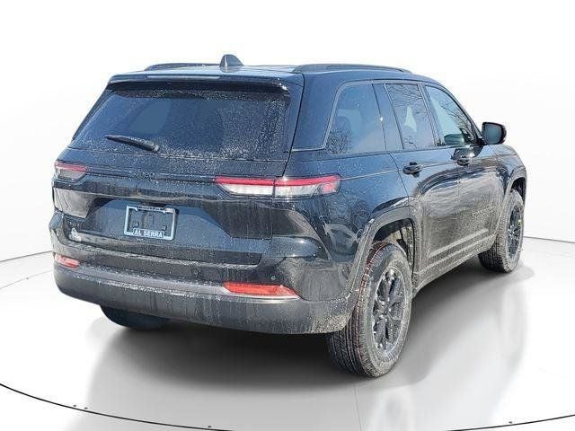 2026 Jeep Grand Cherokee Laredo