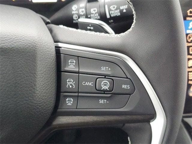 2026 Jeep Grand Cherokee Laredo