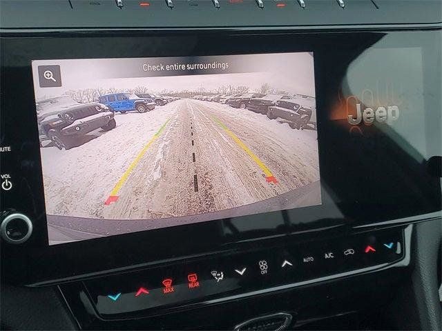 2026 Jeep Grand Cherokee Laredo