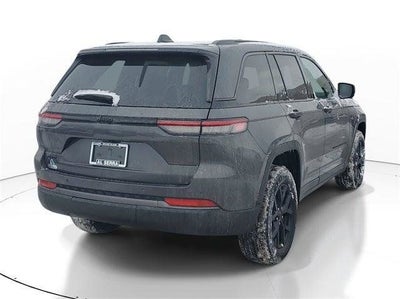 2026 Jeep Grand Cherokee Laredo
