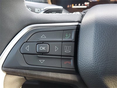 2026 Jeep Grand Cherokee Laredo