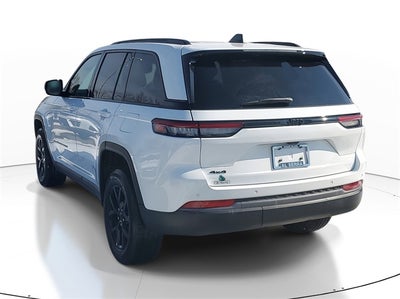 2026 Jeep Grand Cherokee Laredo