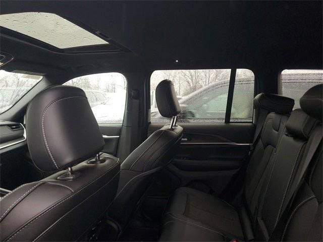 2026 Jeep Grand Cherokee Laredo