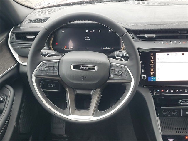 2026 Jeep Grand Cherokee Laredo