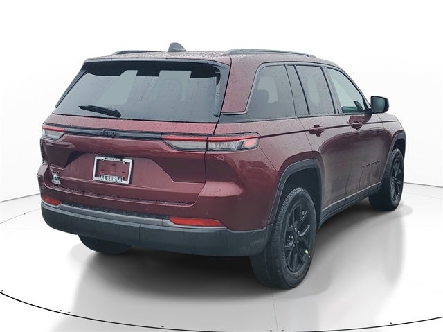 2026 Jeep Grand Cherokee Laredo