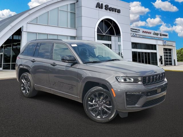 2026 Jeep Grand Cherokee Limited Reserve 4x4's photo