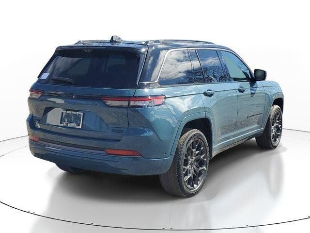 2026 Jeep Grand Cherokee Summit