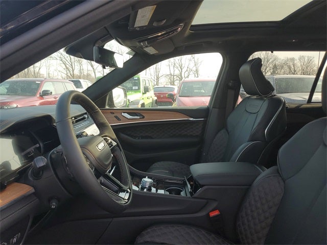 2026 Jeep Grand Cherokee Summit