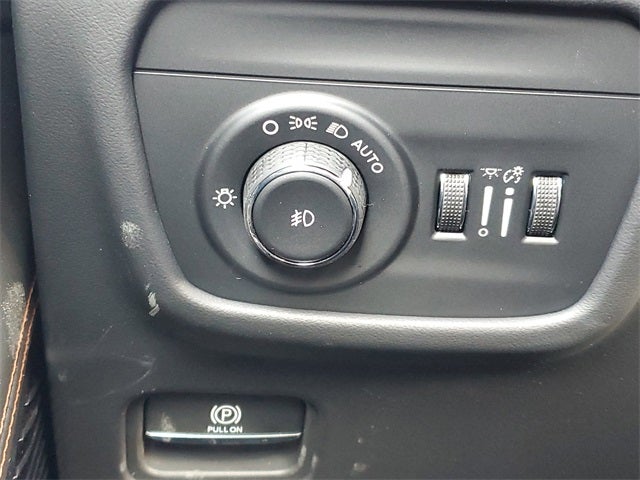 2026 Jeep Grand Cherokee Summit