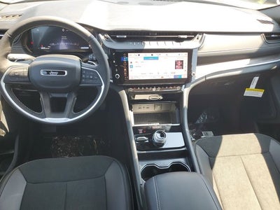 2026 Jeep Grand Cherokee L Laredo Altitude