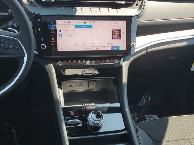 2026 Jeep Grand Cherokee L Laredo Altitude