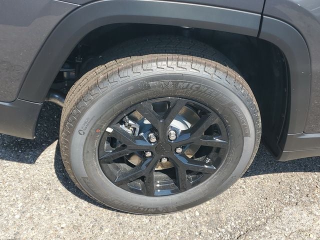 2026 Jeep Grand Cherokee L Laredo Altitude