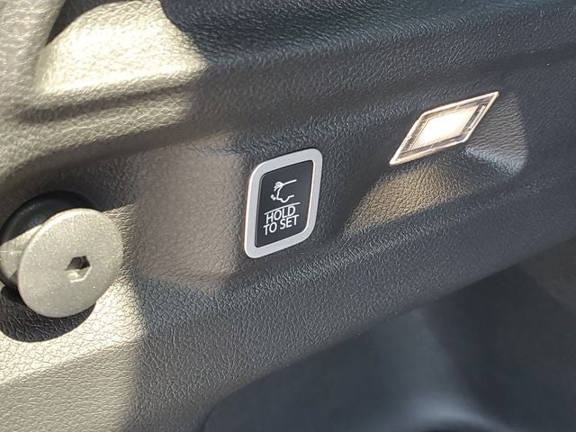 2026 Jeep Grand Cherokee L Laredo Altitude