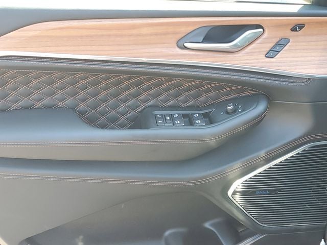 2026 Jeep Grand Cherokee L Summit