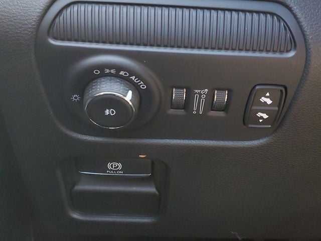 2024 Jeep Wagoneer L Base