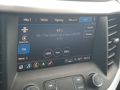 2022 GMC Acadia SLE