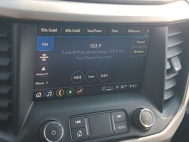 2023 GMC Acadia Denali