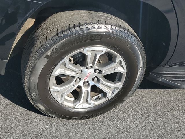 2023 GMC Yukon SLE
