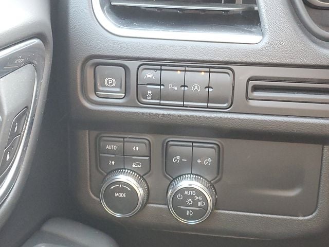 2024 GMC Yukon SLE