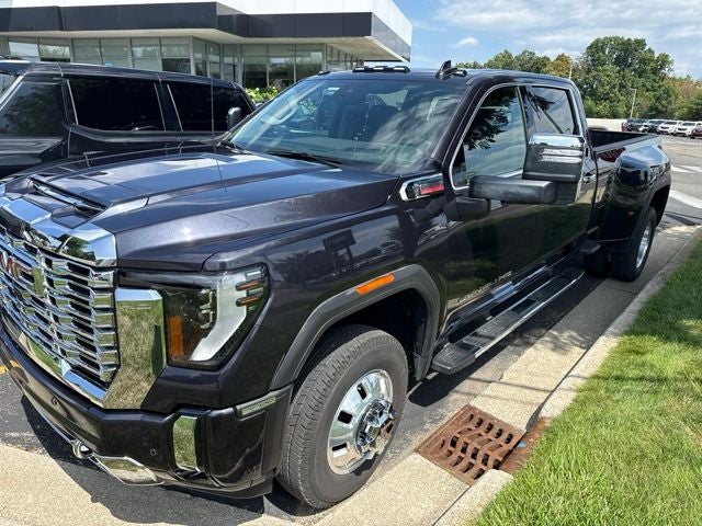 2025 GMC Sierra 3500HD Denali