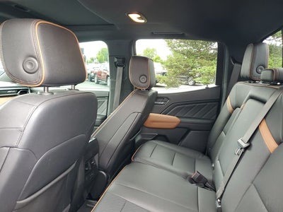 2023 GMC Canyon AT4