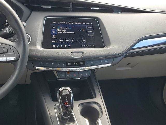 2023 Cadillac XT4 Luxury