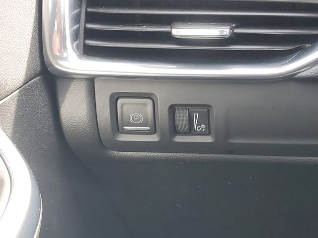 2021 Cadillac XT4 Premium Luxury