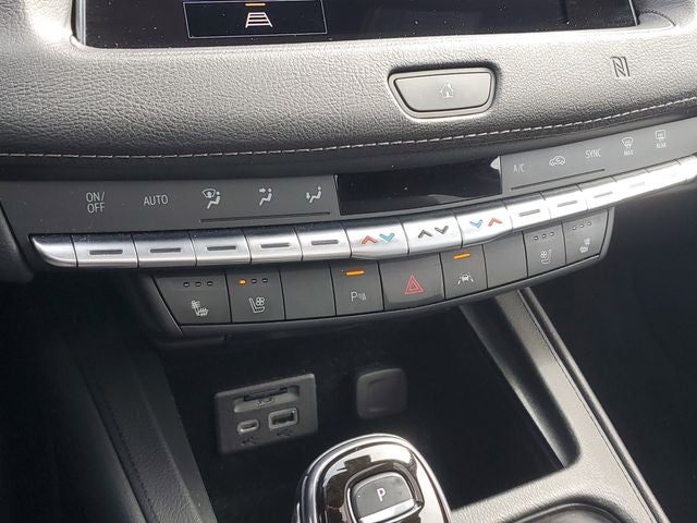 2021 Cadillac XT4 Premium Luxury