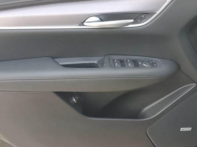 2025 Cadillac XT5 Luxury