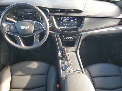 2022 Cadillac XT5 Luxury