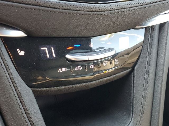 2025 Cadillac XT5 Luxury