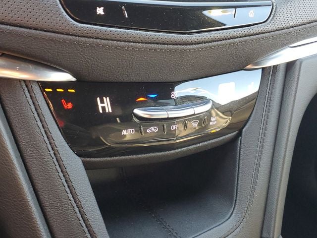 2023 Cadillac XT5 Luxury