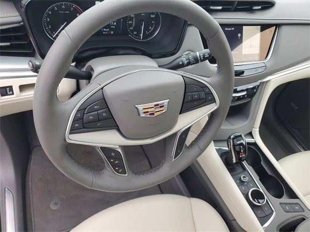 2024 Cadillac XT5 Premium Luxury