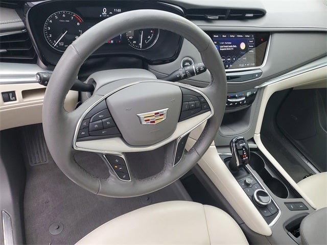 2023 Cadillac XT5 Premium Luxury