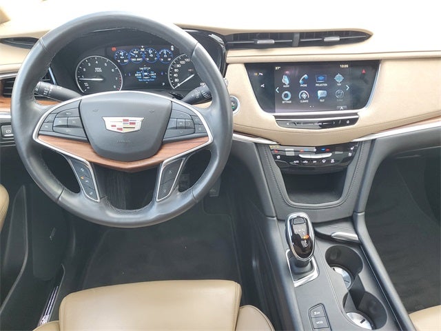 2017 Cadillac XT5 Platinum