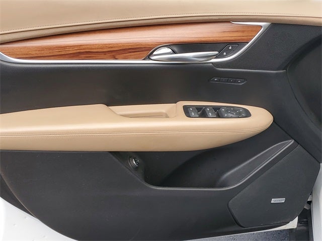 2017 Cadillac XT5 Platinum