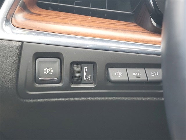 2017 Cadillac XT5 Platinum