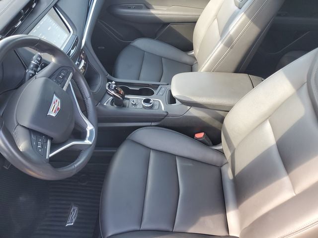 2025 Cadillac XT6 Luxury