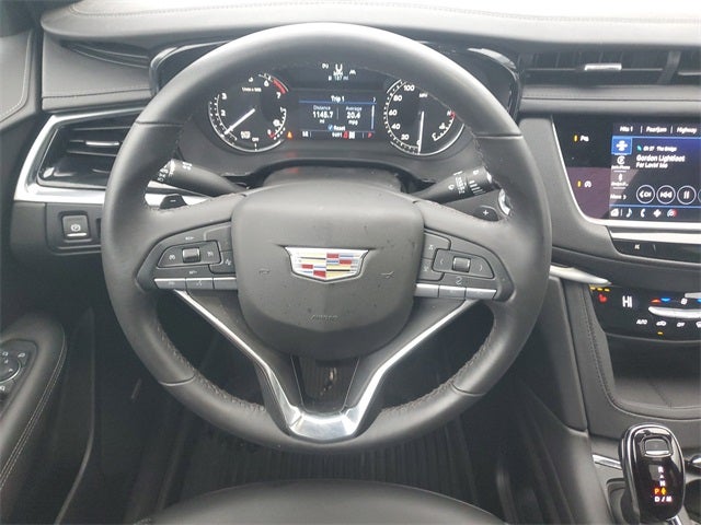 2025 Cadillac XT6 Luxury